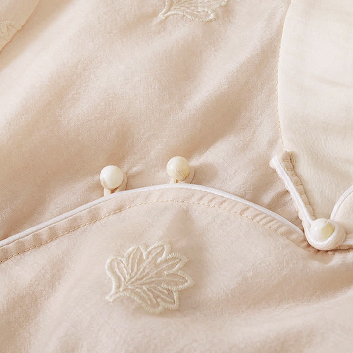 Buddha Stones Robe maxi à broderie florale, col montant à boutons brandebourg et fente latérale, manches mi-longues - image 7