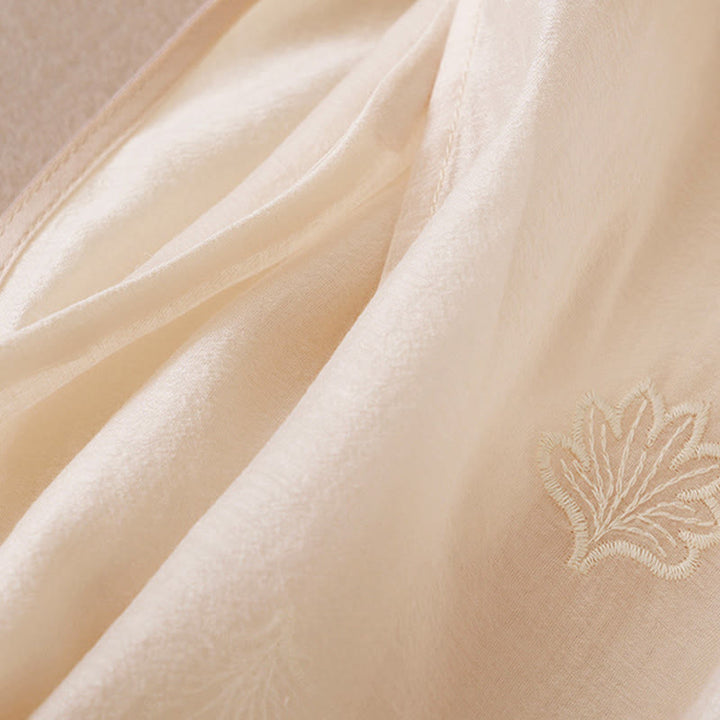 Buddha Stones Robe maxi à broderie florale, col montant à boutons brandebourg et fente latérale, manches mi-longues - image 10