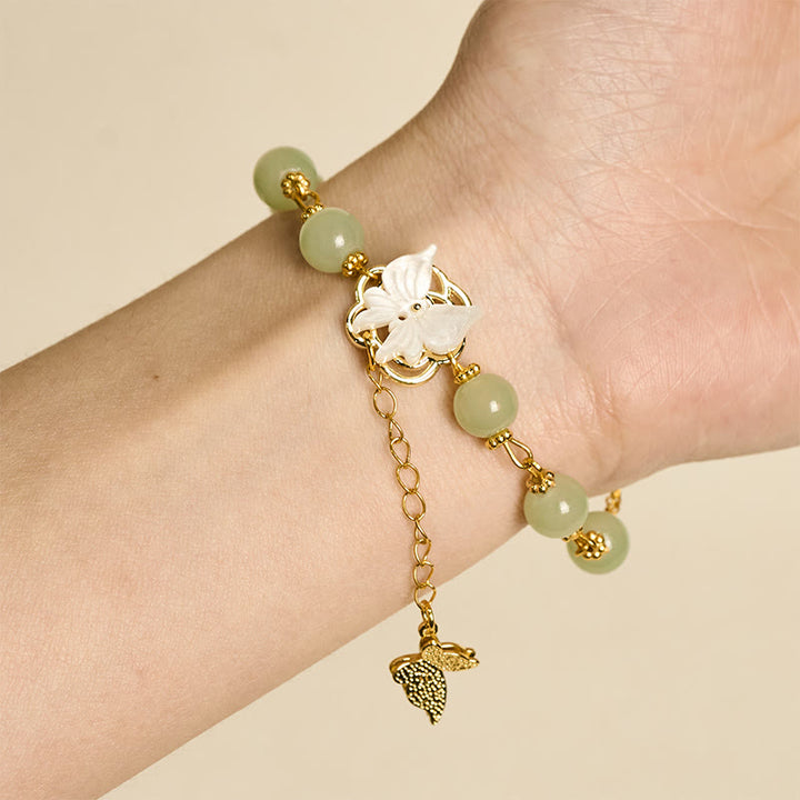 Buddha Stones Bracelet de bénédiction d'amour en perles de verre Liuli avec papillon - Papillon en verre Liuli (Tour de poignet : 16-17 cm) - image 0