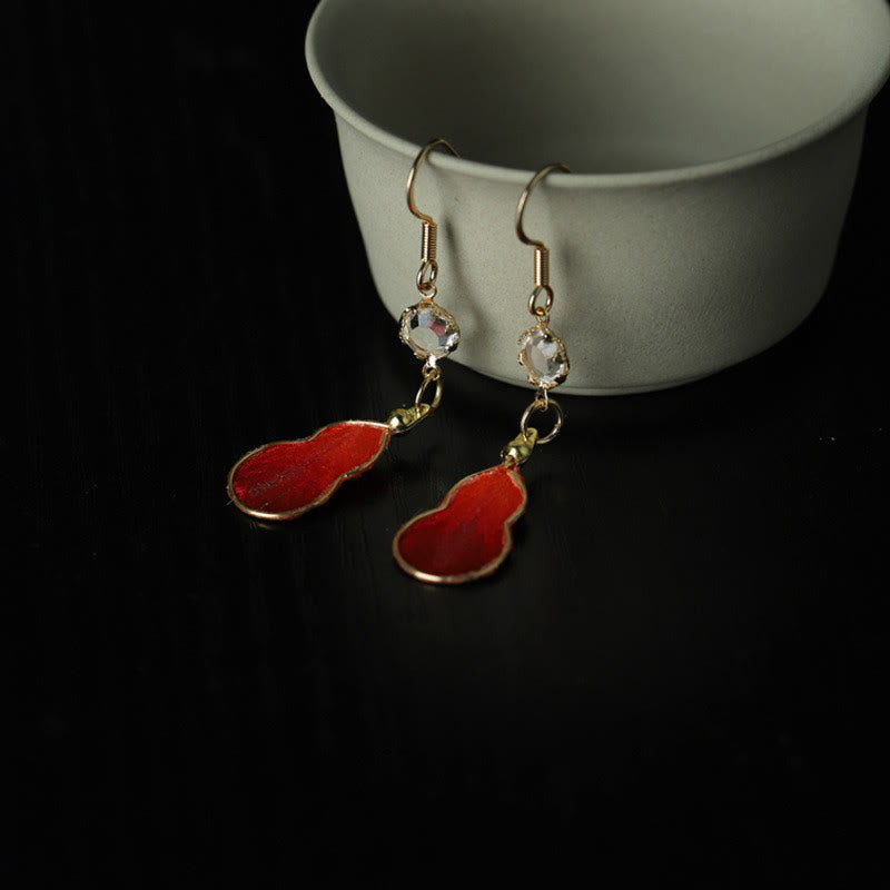 Buddha Stones Boucles d'oreilles crochet en verre et soie rouge artisanales, porte-bonheur, en forme de calebasse. - image 1