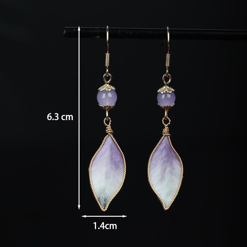Buddha Stones Boucles d'oreilles pendantes en soie, faites main, à pétales dégradés violets, symbole de bénédiction. - image 1