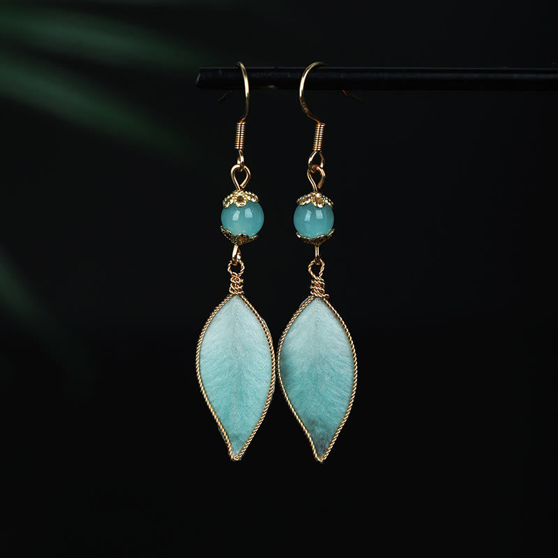 Buddha Stones Boucles d'oreilles pendantes de protection en argent plaqué cuivre et feuille de cyan, faites à la main - Feuille cyan (Dimensions : environ 6 x 1 cm) - image 0