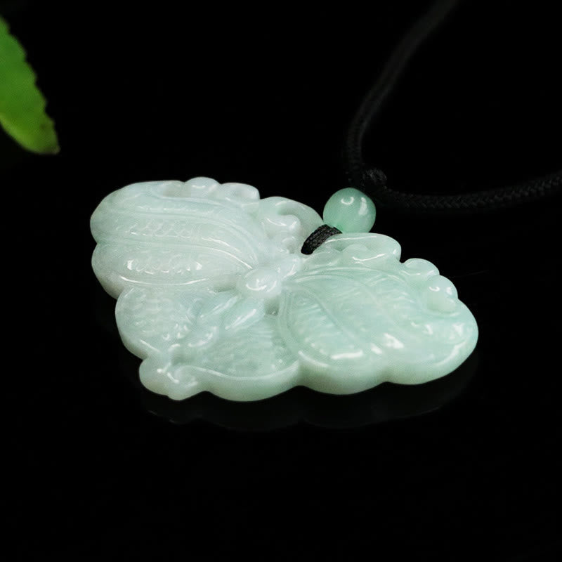 Buddha Stones Collier pendentif papillon de jade, symbole de prospérité - image 2
