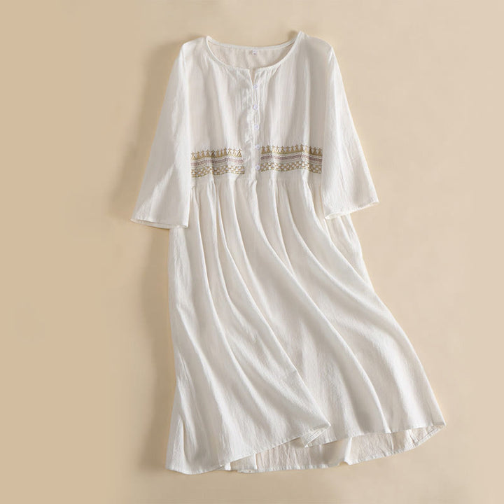 Robe midi femme à manches courtes et poches, ornée de broderies géométriques en forme de Buddha Stones - Blanc - US14，UK/AU18，EU46 (4XL) - image 1