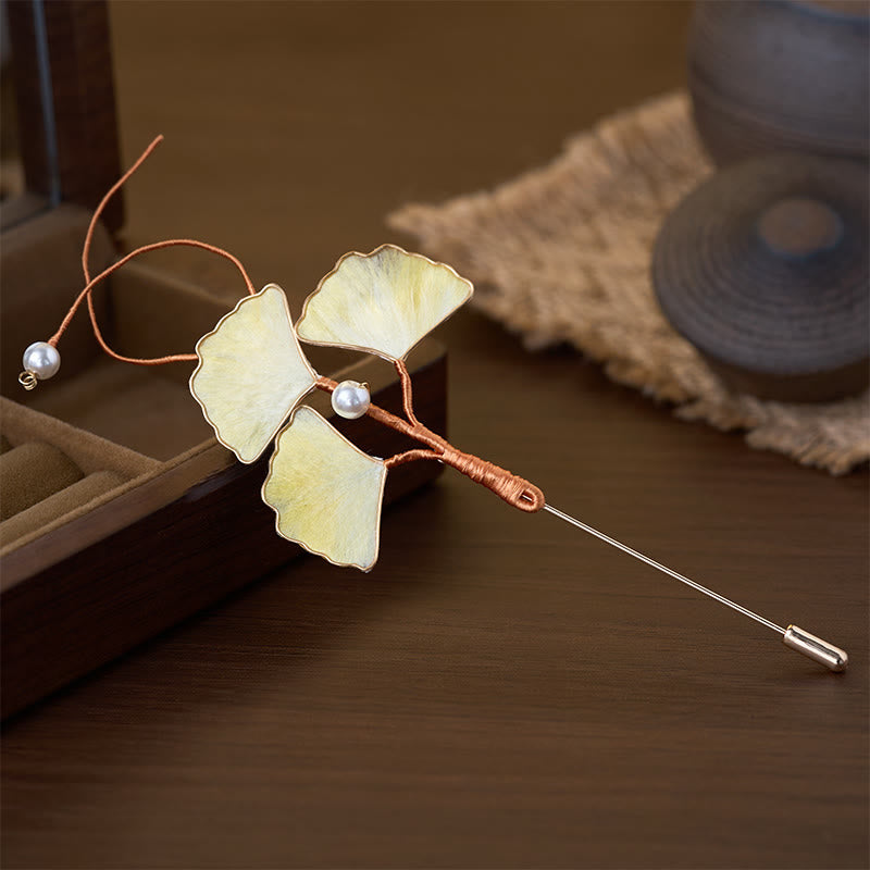 Buddha Stones Broche artisanale en velours de soie et soie représentant une fleur et une feuille de ginkgo - image 1