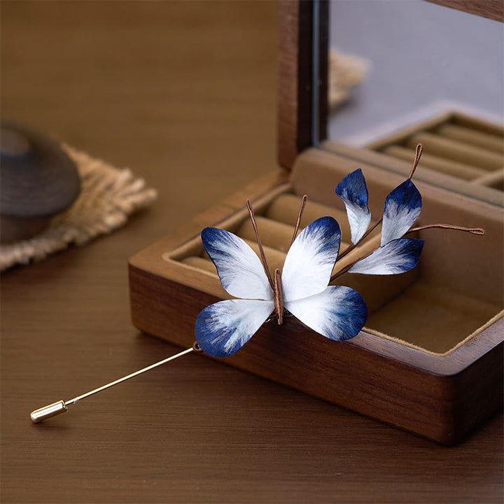 Buddha Stones Broche papillon blanc en velours de soie artisanale - image 1
