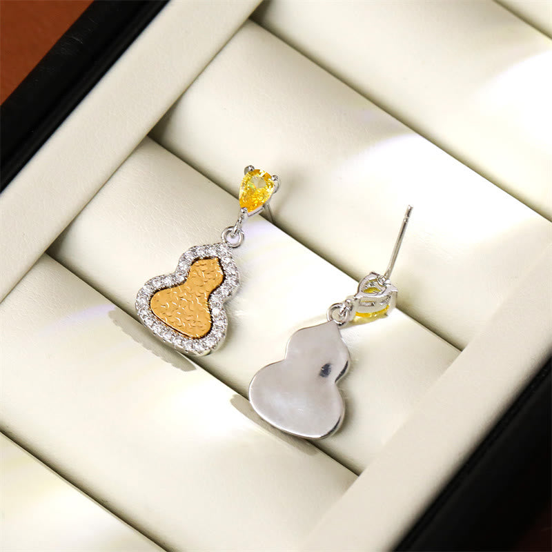 Buddha Stones Boucles d'oreilles puces en cuivre et zircon doré, symbole de richesse, en forme de gourde. - image 3