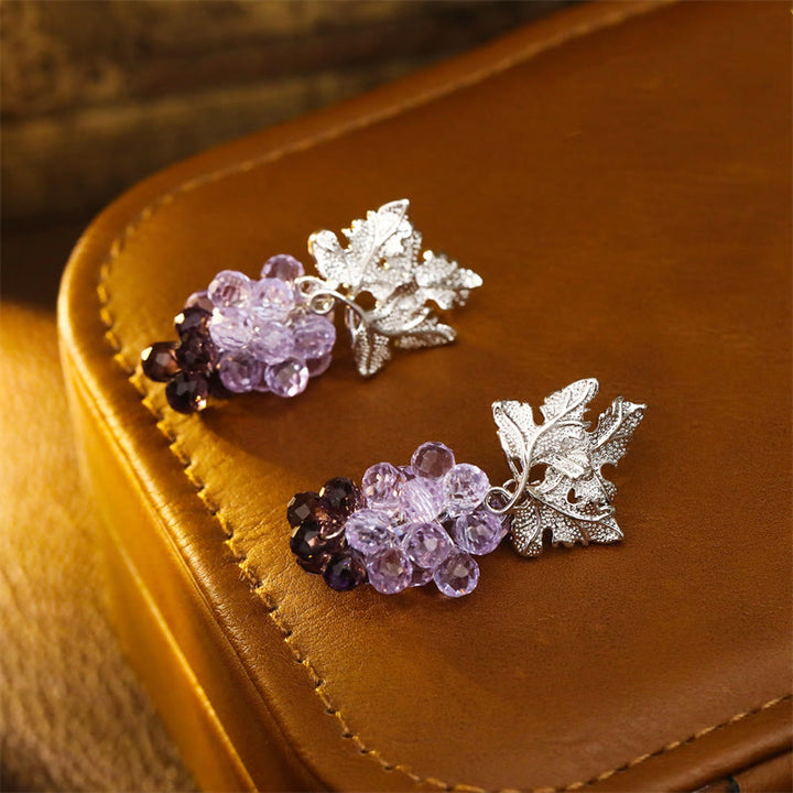 Buddha Stones Boucles d'oreilles puces en cuivre avec feuilles de vigne violettes, symbole de richesse - image 2