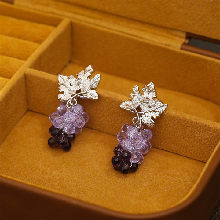 Buddha Stones Boucles d'oreilles puces en cuivre avec feuilles de vigne violettes, symbole de richesse - image 3