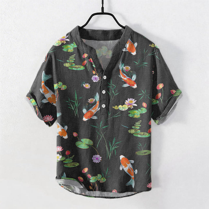 Buddha Stones Chemise homme à manches courtes et demi-boutonnée, motif carpes koï et lotus - Gris sombre - US/UK/AU50，EU60 (5XL) - image 0