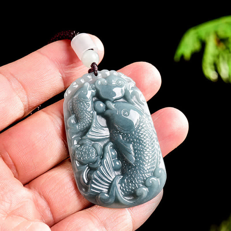 Buddha Stones Collier pendentif en jade naturel sculpté représentant deux carpes koï, symbole de prospérité. - image 4