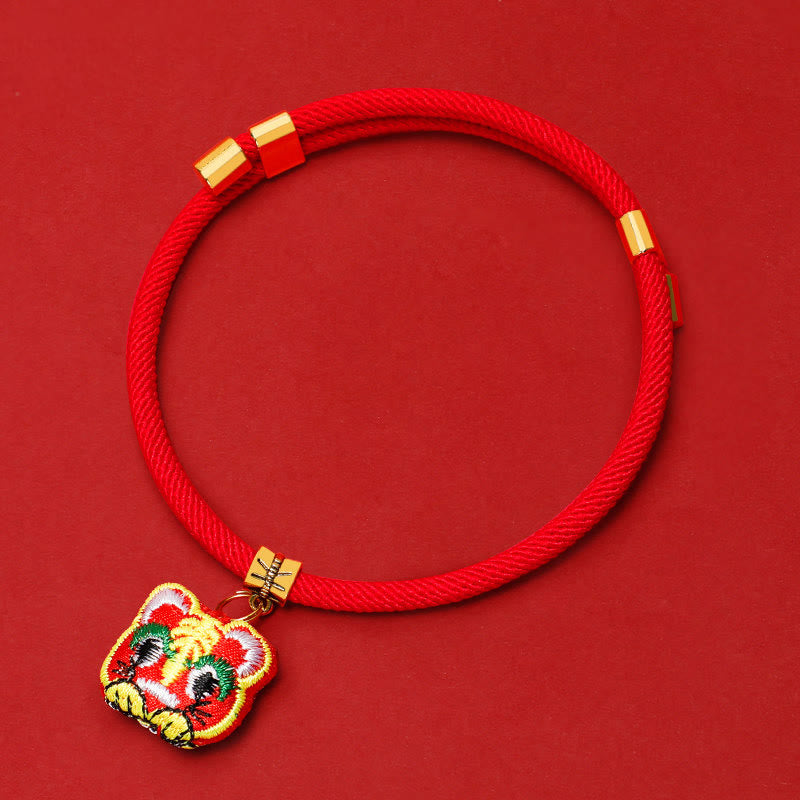 Buddha Stones Collier de protection ajustable pour chats et chiens, orné d'une broderie et d'un fil tressé rouge représentant un tigre Fu. - Tigre - 26-44 cm - image 10