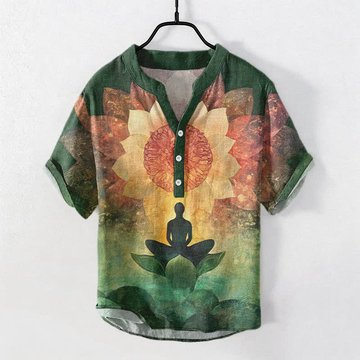 Buddha Stones Chemise à manches courtes et demi-boutonnée pour homme, motif lotus méditant en coton - Vert d'eau - US/UK/AU50，EU60 (5XL) - image 0