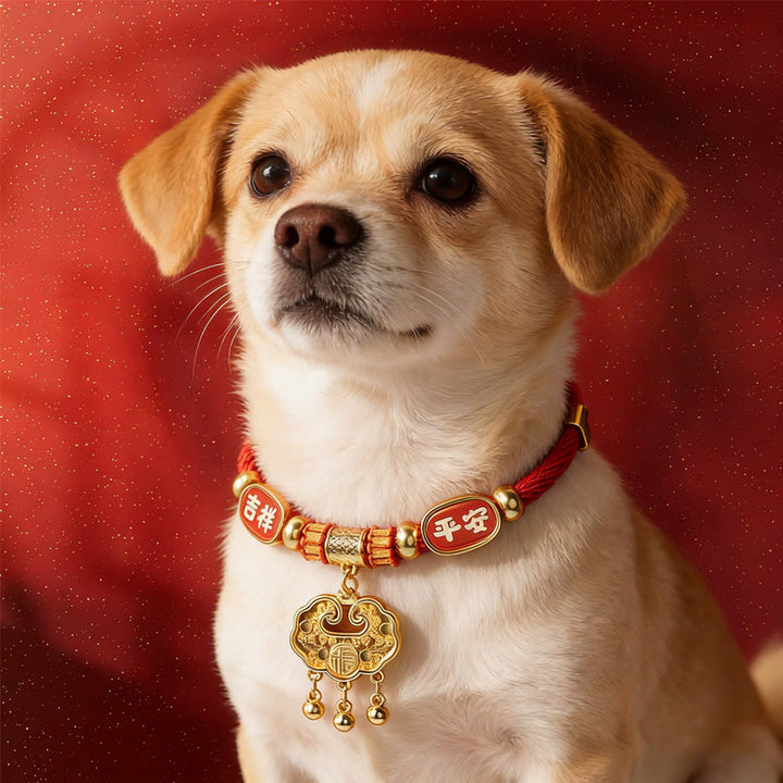 Buddha Stones Collier ajustable pour chats et chiens avec perles rouges et symbole Fu porte-bonheur - Paisible Écluse d'Or - 25-50 cm - image 0