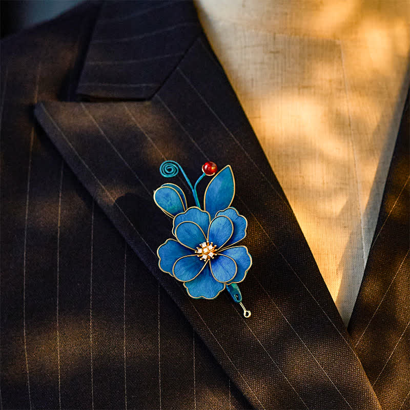 Buddha Stones Broche fleur en velours de soie bleu clair, confectionnée à la main - image 3
