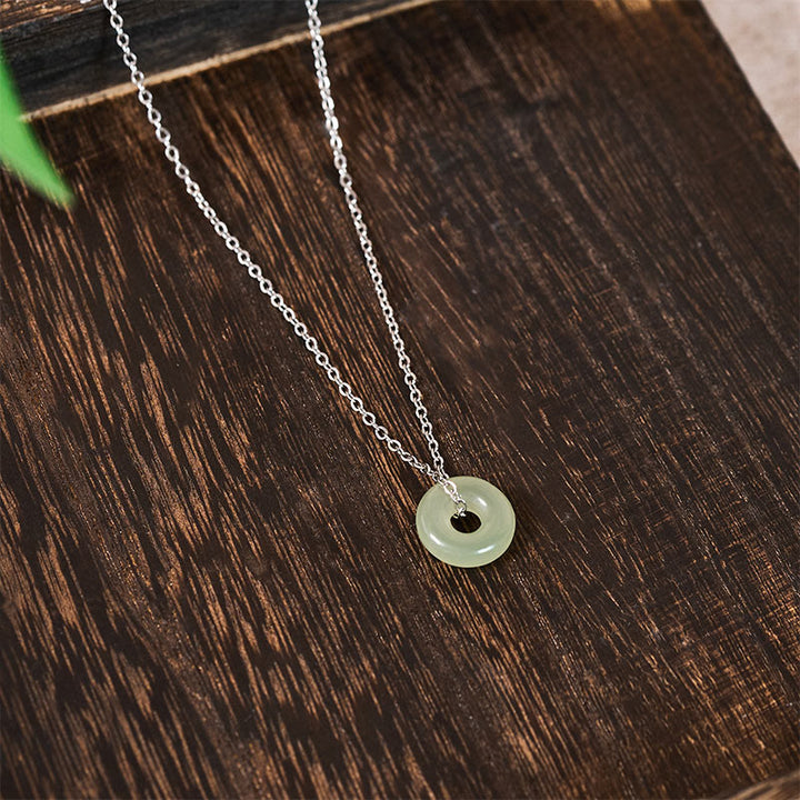 Buddha Stones Collier pendentif boucle de paix en jade vert naturel, symbole de prospérité - image 12