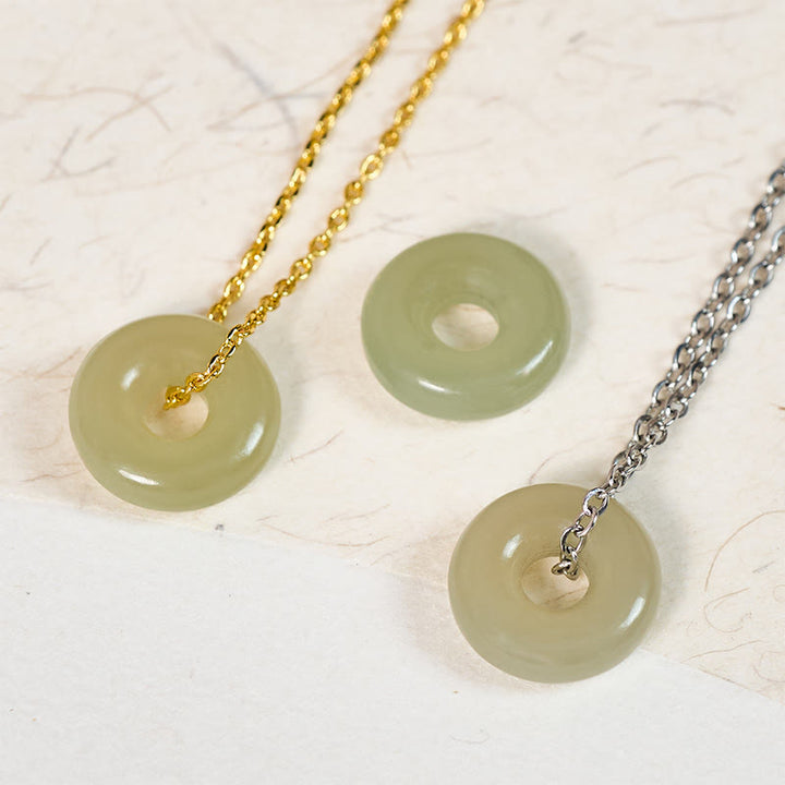 Buddha Stones Collier pendentif boucle de paix en jade vert naturel, symbole de prospérité - image 15