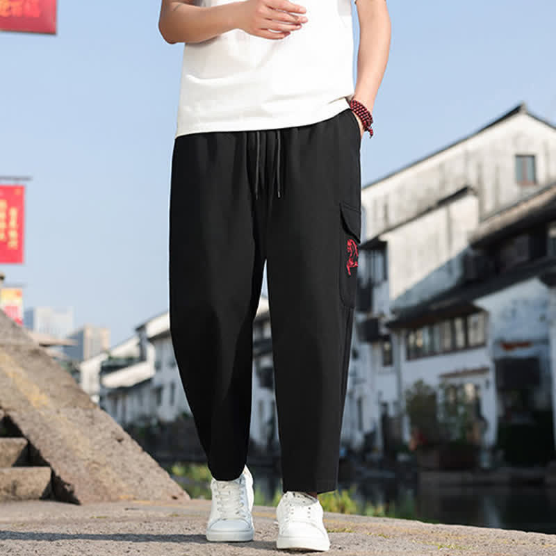 Buddha Stones Pantalon harem d'été décontracté pour homme, à cordon de serrage, brodé et avec poches - Noir - US/UK/AU46，EU56 (5XL) - image 0