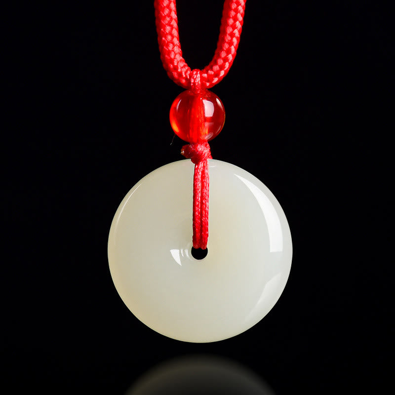 Buddha Stones Collier pendentif Jade Peace Buckle Abundance en corde rouge - Jade naturel (la couleur peut varier) - image 0