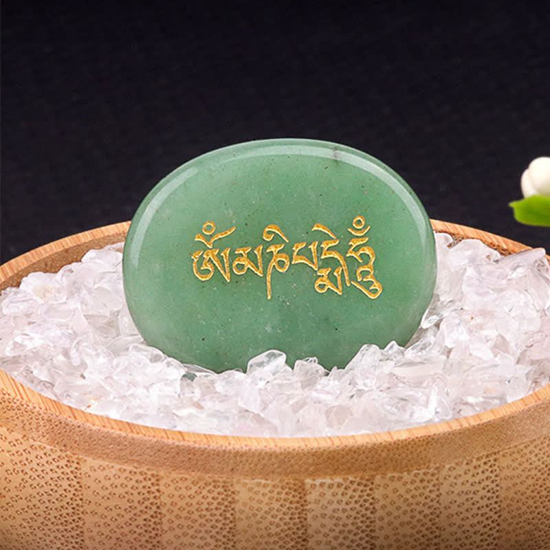Buddha Stones Décoration en cristal Om Mani Padme Hum, pierre de palmier œil de tigre améthyste 35*45mm - Aventurine verte naturelle (la couleur peut varier) 35 x 45 mm - image 21