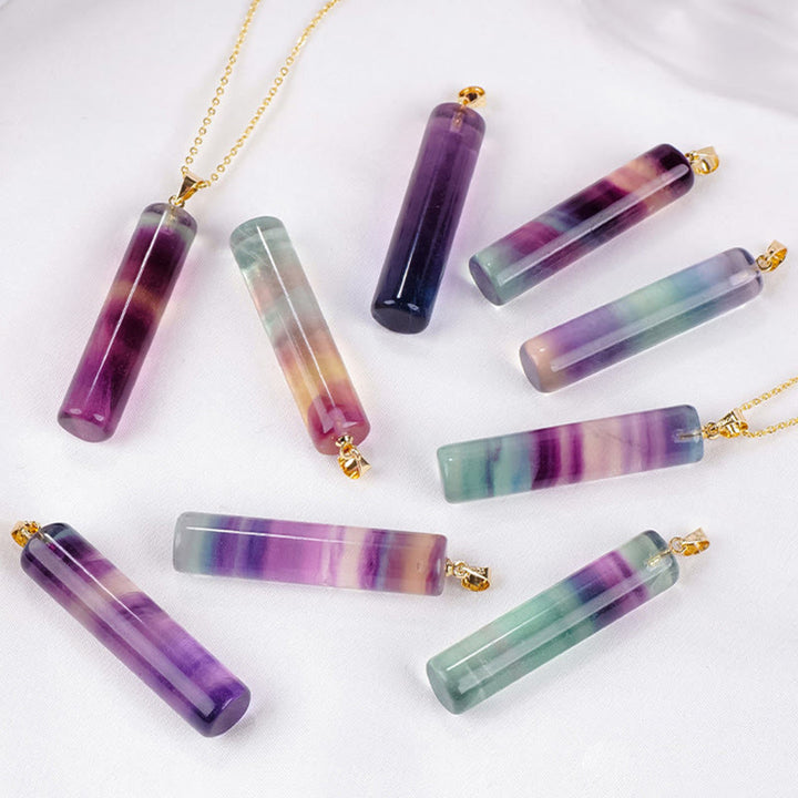 Buddha Stones Pendentif cylindrique de protection en fluorite naturelle colorée - image 10