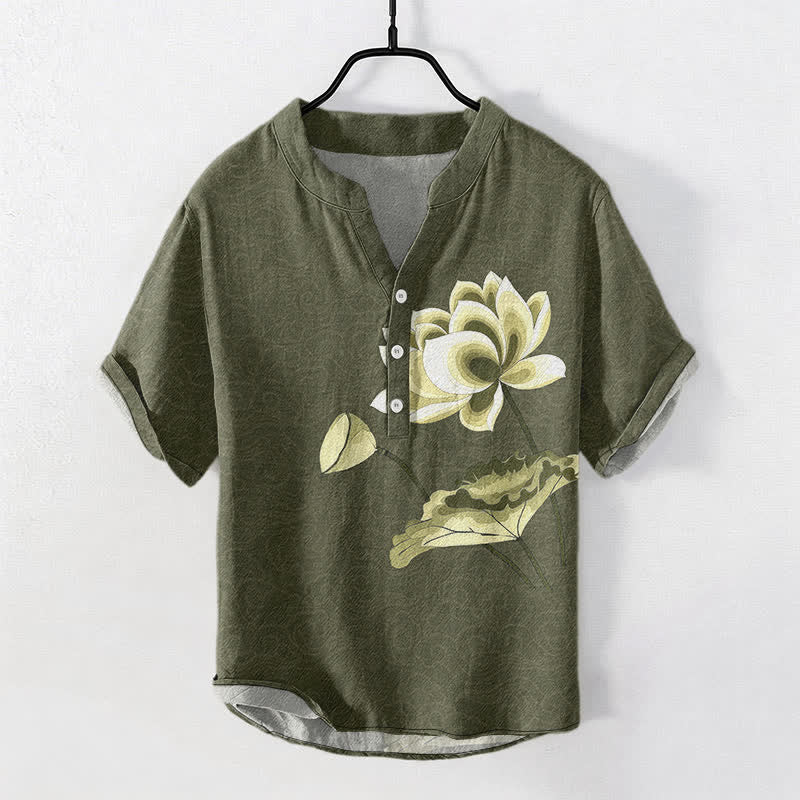 Buddha Stones Chemise homme à manches courtes et demi-boutonnages, motif lotus aquarelle en coton - Vert olive foncé - US/UK/AU50，EU60 (5XL) - image 0