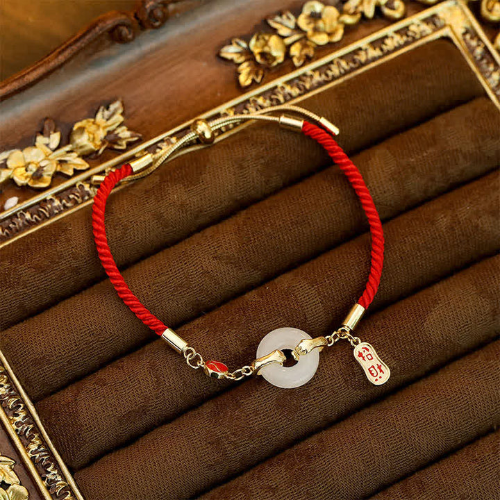 Buddha Stones Bracelet de bénédiction tressé en jade blanc et fil rouge représentant le personnage Fu - image 3