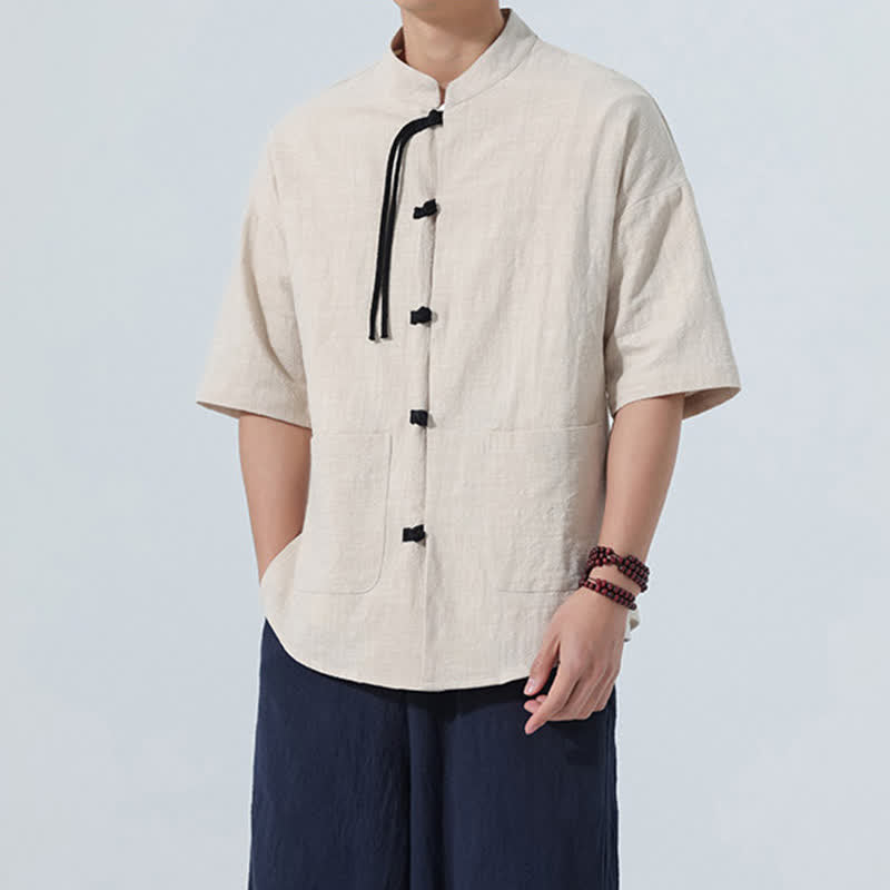 Buddha Stones Chemise d'été décontractée pour homme, col mandarin, boutons brandebourg, manches courtes, couleur unie, avec poches - image 1