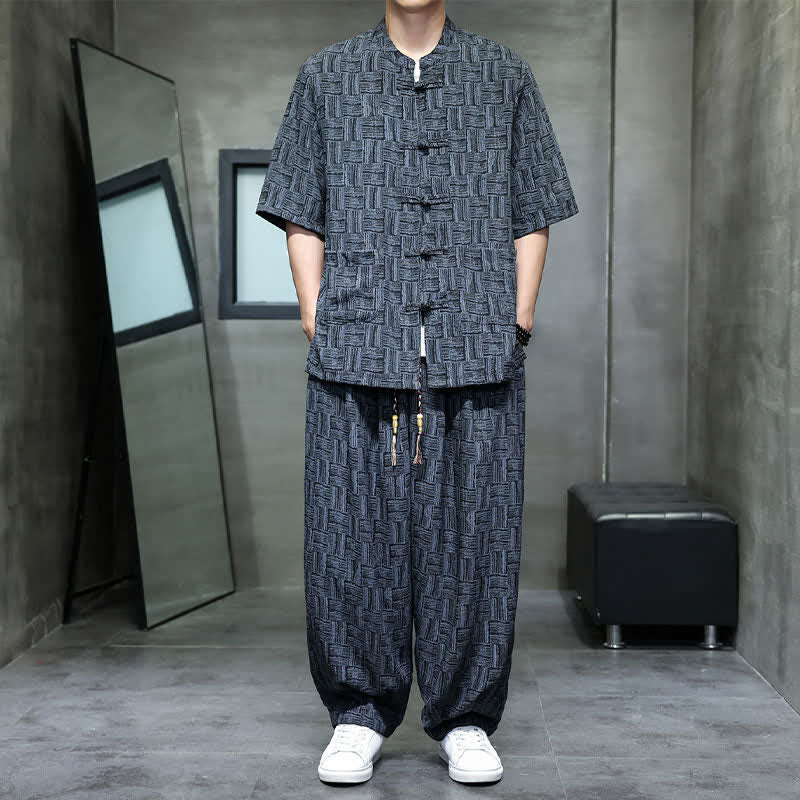Buddha Stones Ensemble homme 2 pièces : chemise à manches courtes à col mandarin et boutons brandebourg, style géométrique, pantalon harem avec poches. - image 1
