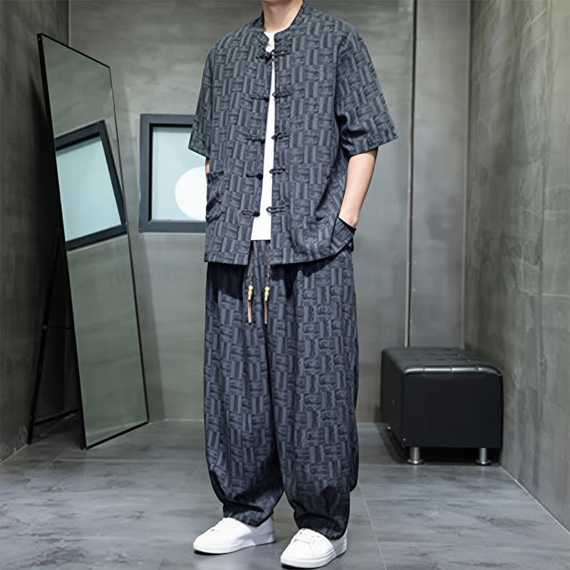 Buddha Stones Ensemble homme 2 pièces : chemise à manches courtes à col mandarin et boutons brandebourg, style géométrique, pantalon harem avec poches. - image 4