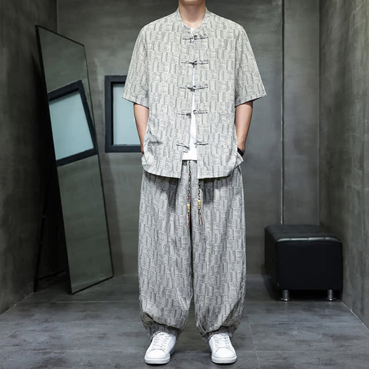 Buddha Stones Ensemble homme 2 pièces : chemise à manches courtes à col mandarin et boutons brandebourg, style géométrique, pantalon harem avec poches. - image 11