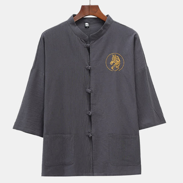 Buddha Stones Chemises d'été pour hommes à manches courtes, col mandarin, broderie cheval, boutons brandebourg, couleur unie, avec poches - Gris sombre - US/UK/AU46，EU56 (5XL) - image 8