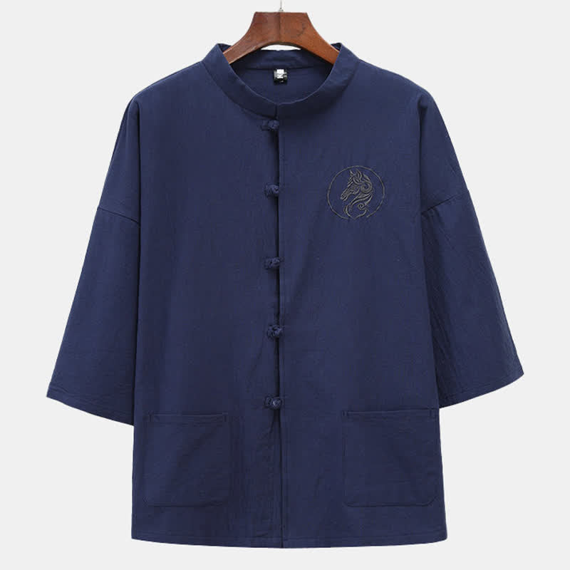 Buddha Stones Chemises d'été pour hommes à manches courtes, col mandarin, broderie cheval, boutons brandebourg, couleur unie, avec poches - Marine - US/UK/AU46，EU56 (5XL) - image 0