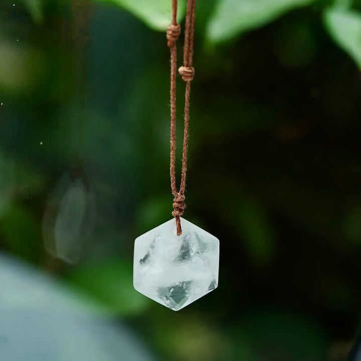 Buddha Stones Collier pendentif en agate indienne, quartz clair et améthyste sculptés en forme d'étoile de David, symbole de guérison. - Quartz clair - image 0