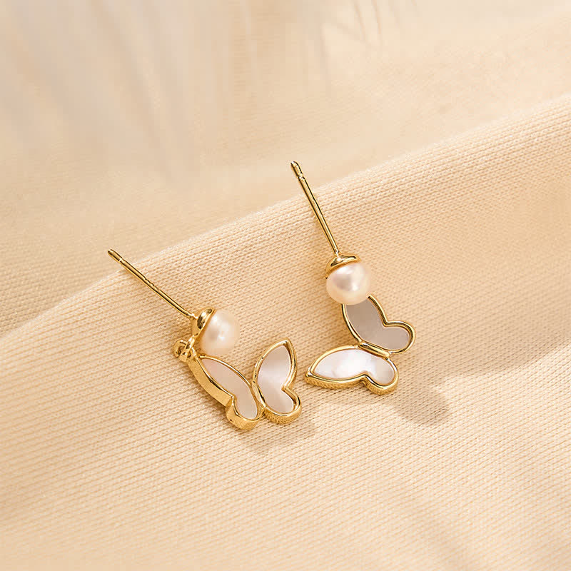 Buddha Stones Boucles d'oreilles papillon en cuivre et perles naturelles, symbole d'optimisme - Perle naturelle (tiges en cuivre) - image 0