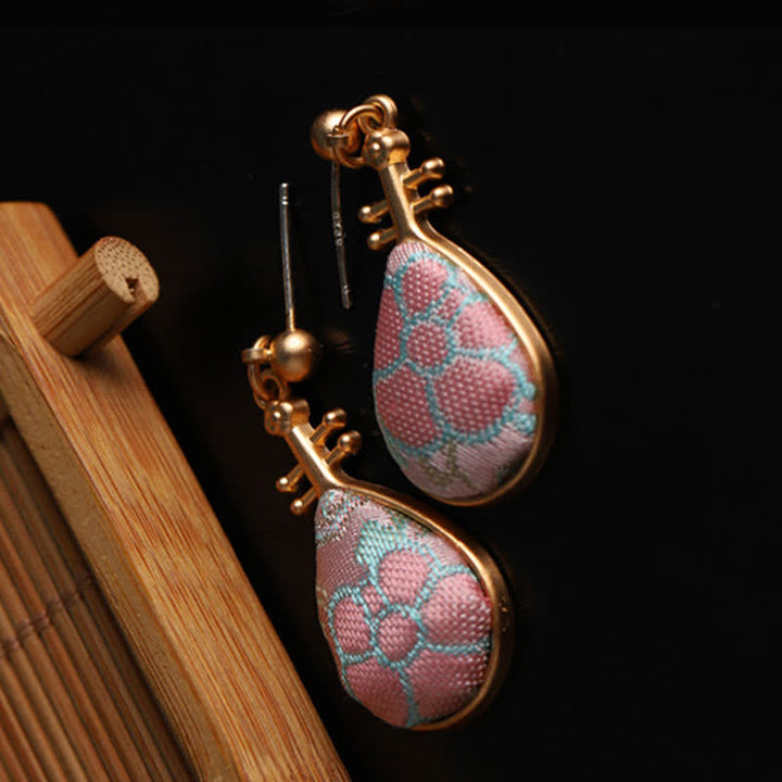 Buddha Stones Boucles d'oreilles artisanales en forme de larme, motif floral en brocart Song, harmonie en brocart. - image 6