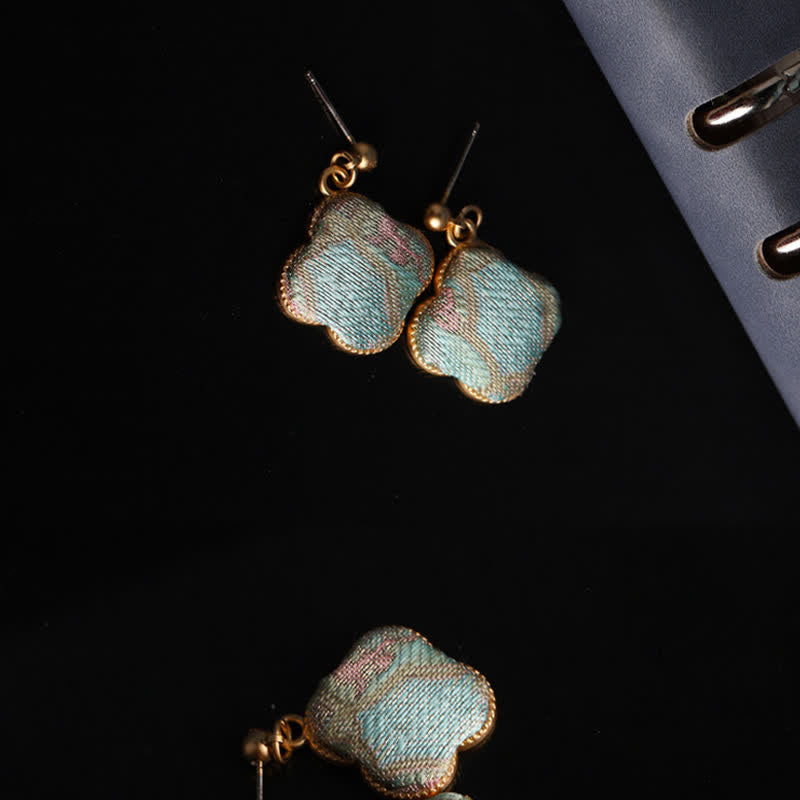 Buddha Stones Boucles d'oreilles pendantes Song Brocade en soie artisanale, motif floral harmonieux - image 4