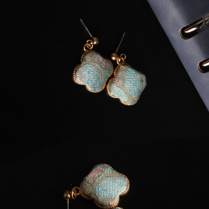 Buddha Stones Boucles d'oreilles pendantes Song Brocade en soie artisanale, motif floral harmonieux - image 4