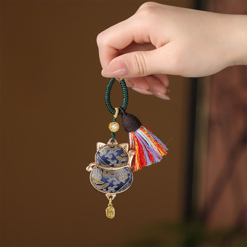 Buddha Stones Porte-clés à pompon en brocart Song avec chat porte-bonheur et pompon. - Bleu foncé - image 4