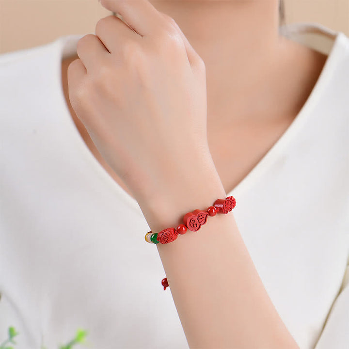 Buddha Stones Bracelet en fil rouge tissé à la main avec le personnage Fu en forme de gourde, symbole de fortune, en cinabre. - image 5