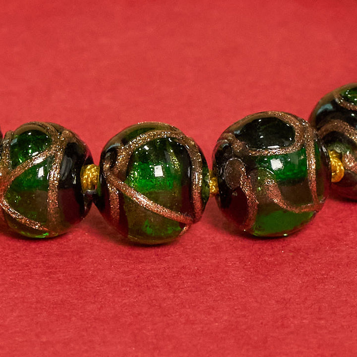 Buddha Stones Bracelet en perles de verre Liuli tibétain, orné des cinq directions, des dieux de la richesse et de la bénédiction du Bouddha. - image 30
