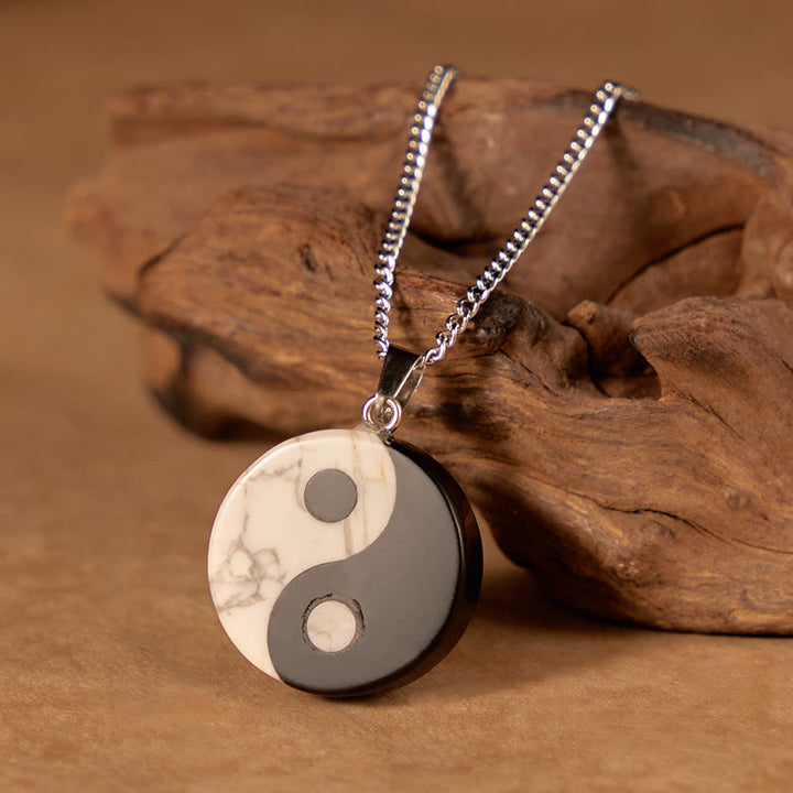 Buddha Stones Collier Yin Yang Tai Chi en obsidienne noire naturelle et turquoise blanche, symbole de force et de puissance. - image 1