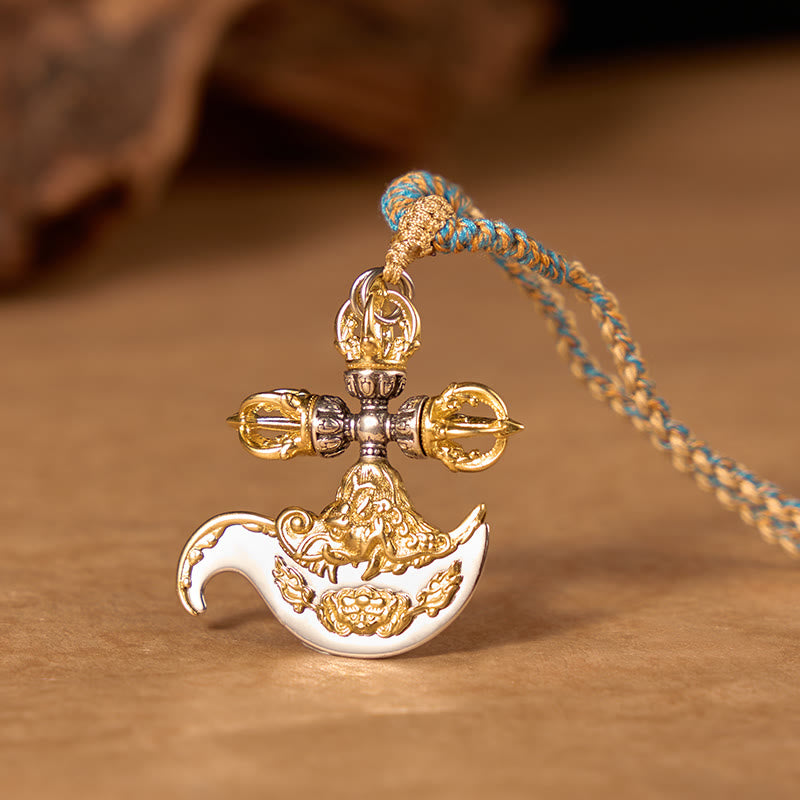 Buddha Stones Collier pendentif Vajra en cuivre, orné d'un totem tibétain sculpté en relief, symbole d'ancrage tibétain. - Cuivre (Équilibre ♥ Prendre soin de soi) - image 0