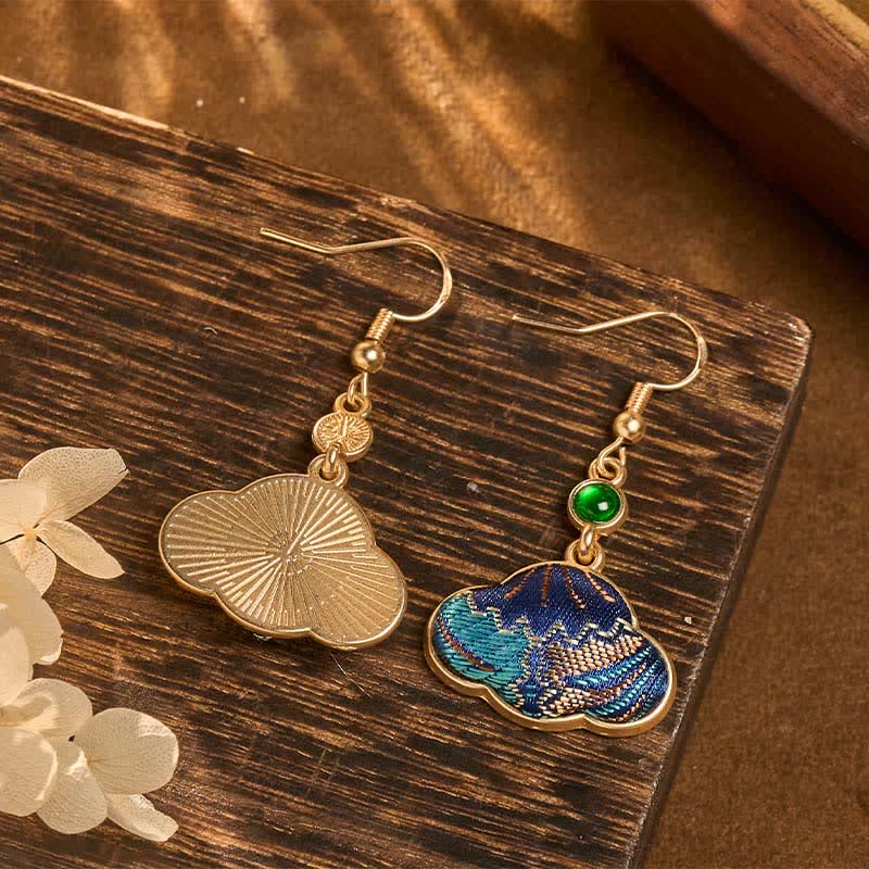 Buddha Stones Boucles d'oreilles Song en brocart bleu en forme de coquillage, perles vertes symbole de prospérité, en forme de larme - image 4