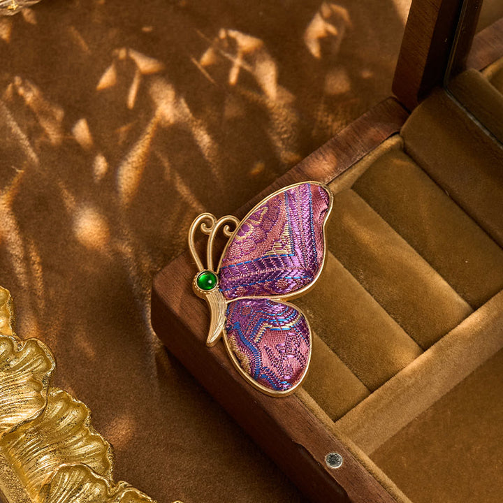 Buddha Stones Broche chinoise neuve, brodée de brocart violet, ornée d'un papillon et confectionnée à la main. - image 1