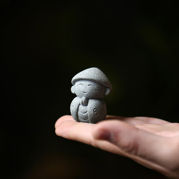 Buddha Stones Petite statue de prière en résine représentant le Bouddha Ksitigarbha, symbole de méditation et de compassion. - image 5