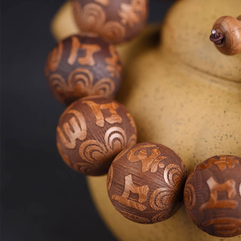 Buddha Stones Bracelet Sutra Om Mani Padme Hum en bois naturel d'Abelia Biflora Cœur de Bois. - image 2