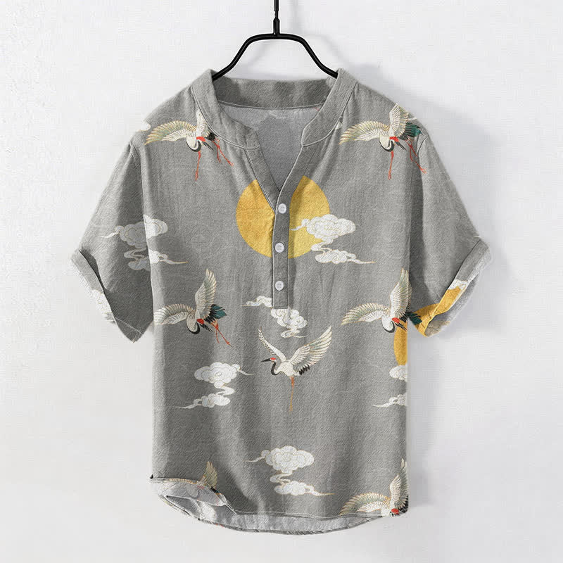 Buddha Stones Chemise homme à manches courtes et demi-boutonnée en coton à motif grue, nuage et soleil - Gris clair - US/UK/AU50，EU60 (5XL) - image 0