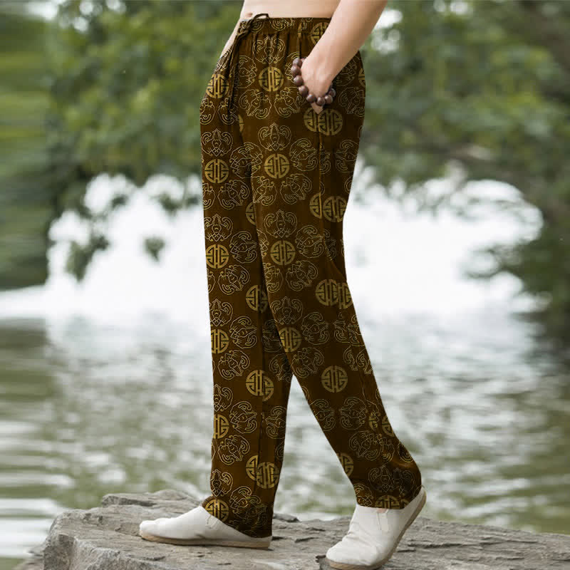 Buddha Stones Pantalon fuselé pour homme en coton avec motif floral et badge rond porte-bonheur, doté de poches - image 1