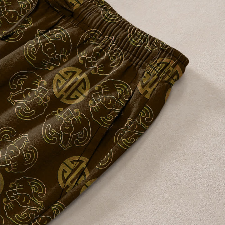 Buddha Stones Pantalon fuselé pour homme en coton avec motif floral et badge rond porte-bonheur, doté de poches - image 2